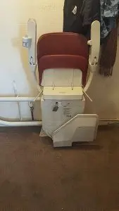 reconditioned stannah curved stairlift with swan neck rail